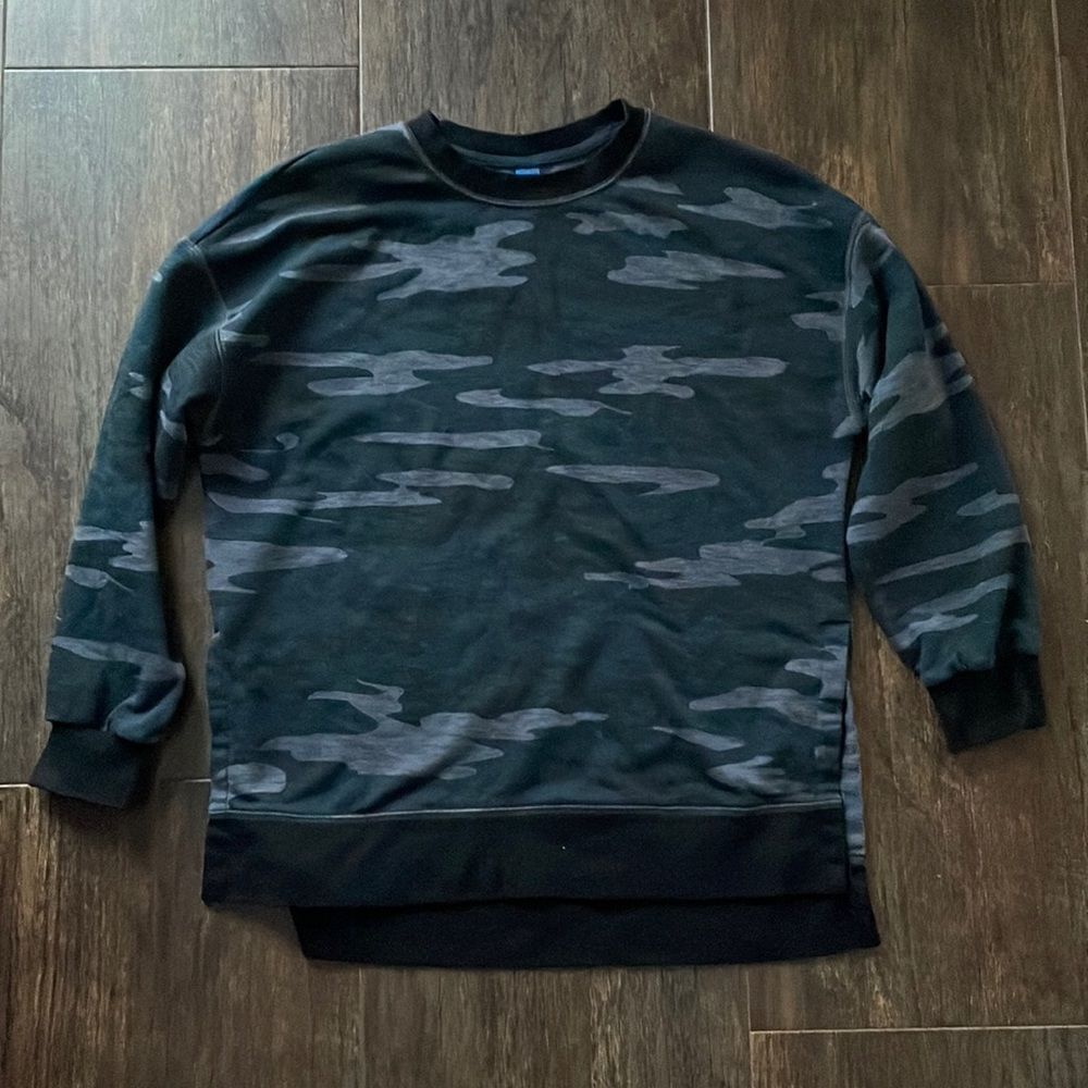 Old Navy Black, Dark Teal and Gray Camo Crewneck Pullover